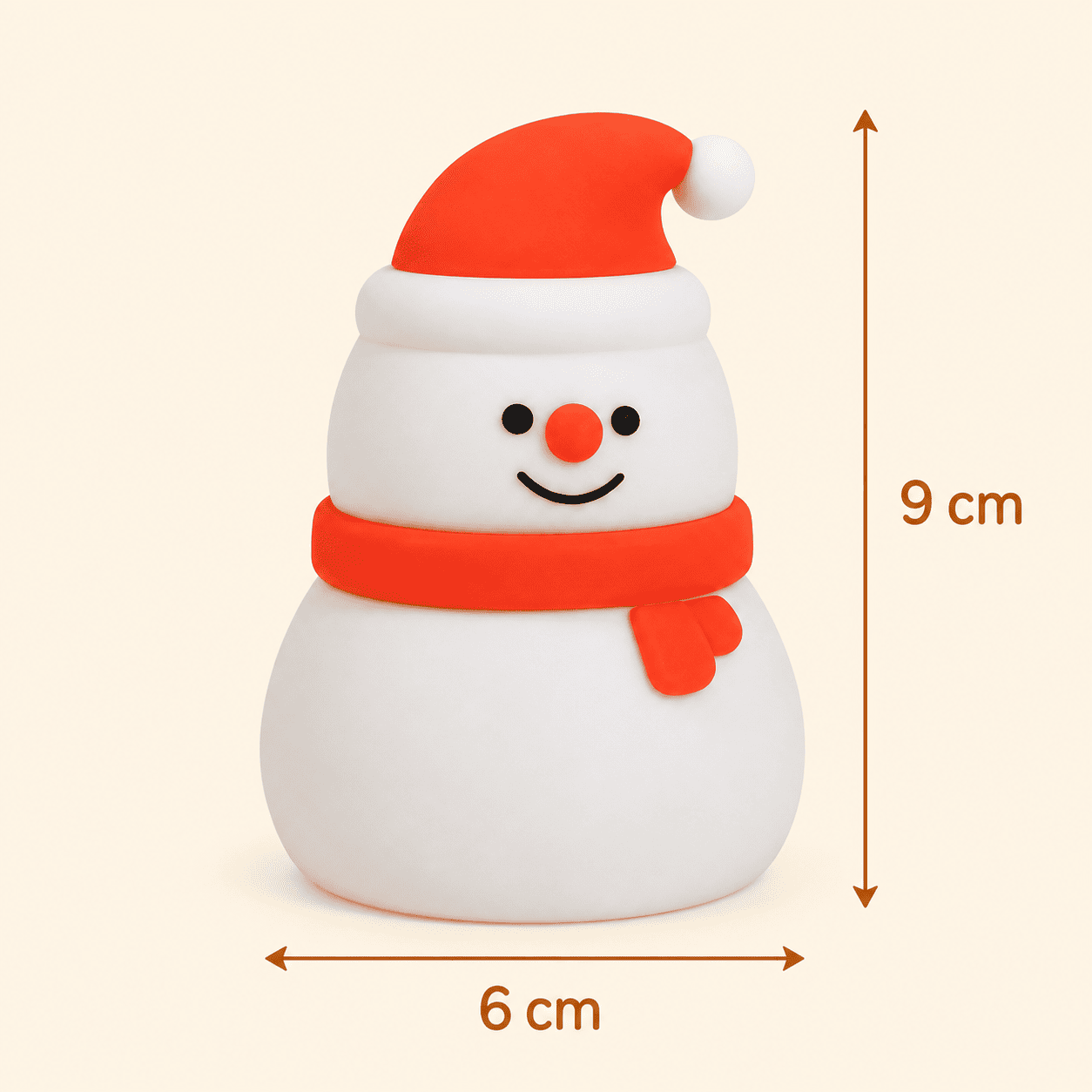 Dimensions de la veilleuse bonhomme de neige : 6 cm de large et 9 cm de haut